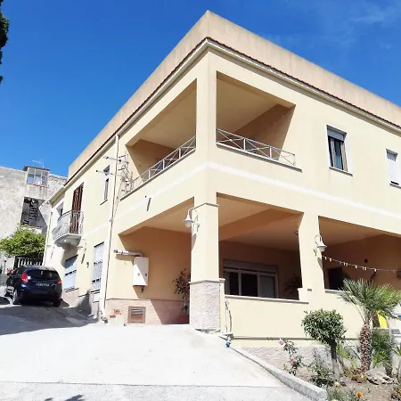 A Due Passi Dal Molino Homestay szállás Valderice